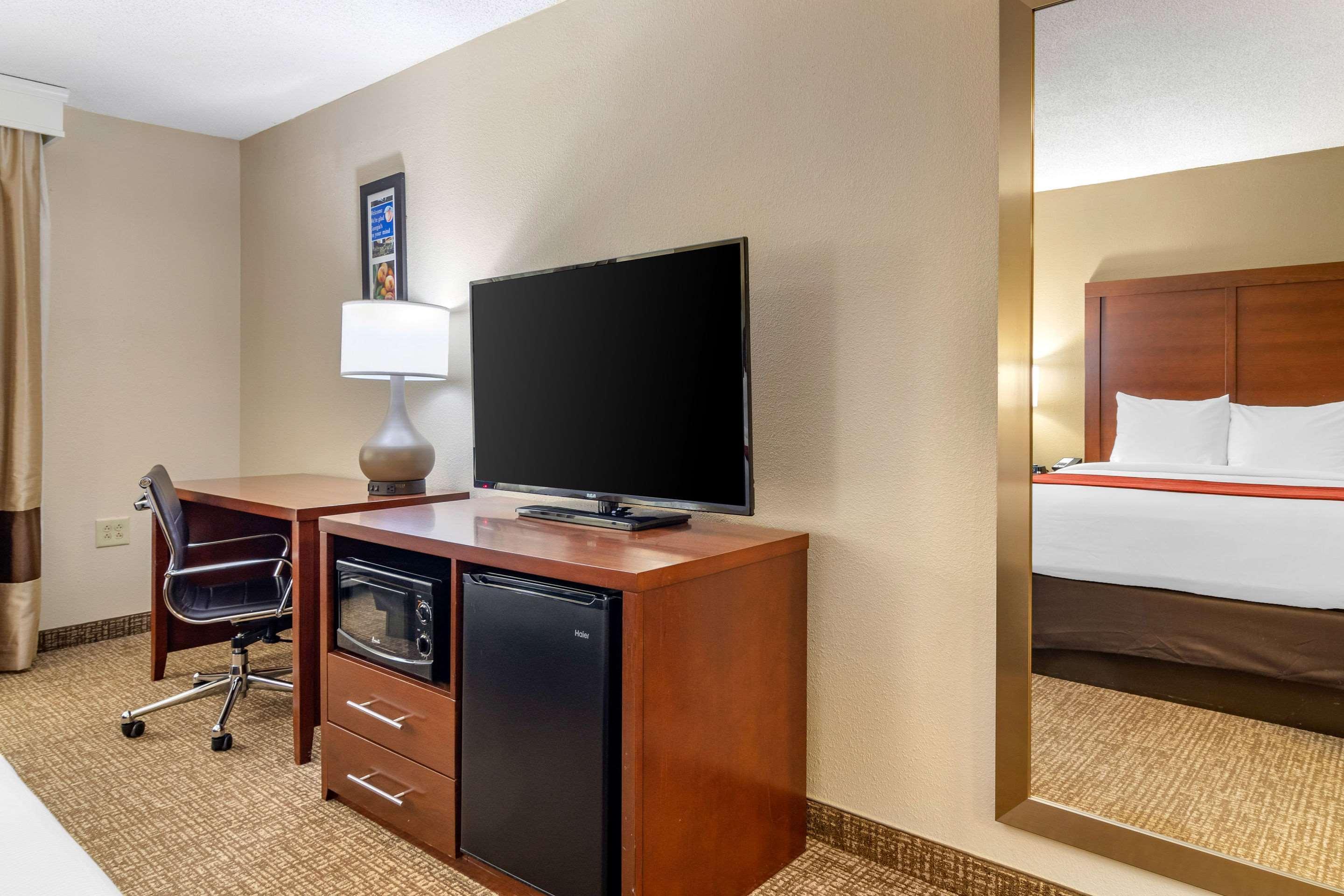 Comfort Inn & Suites Macon North I-75 Exteriér fotografie